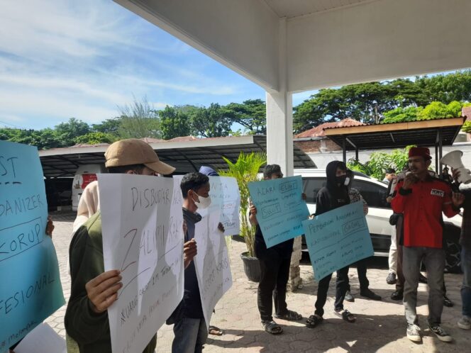 
 GEMPA Demo Disbupar Aceh(Ist)